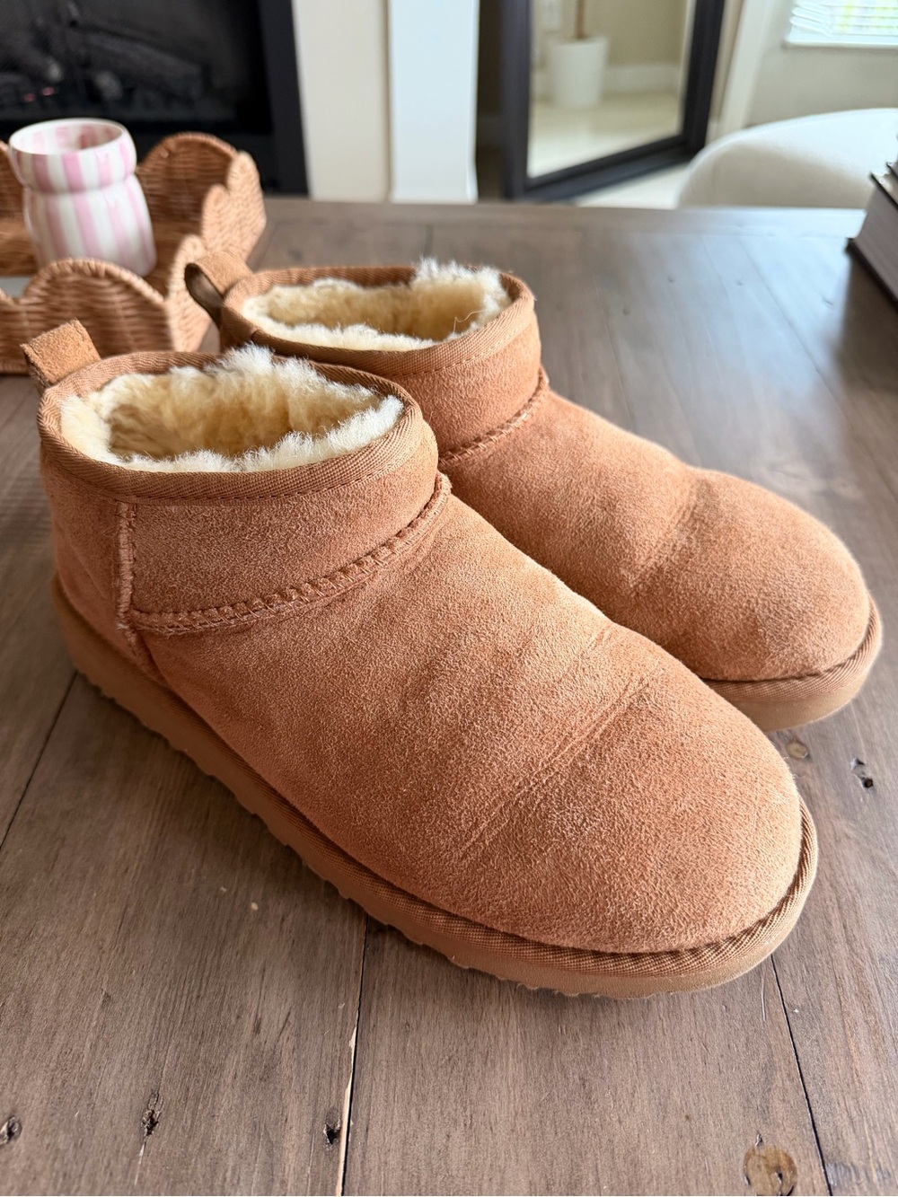 UGG Suede - Chestnut Tan